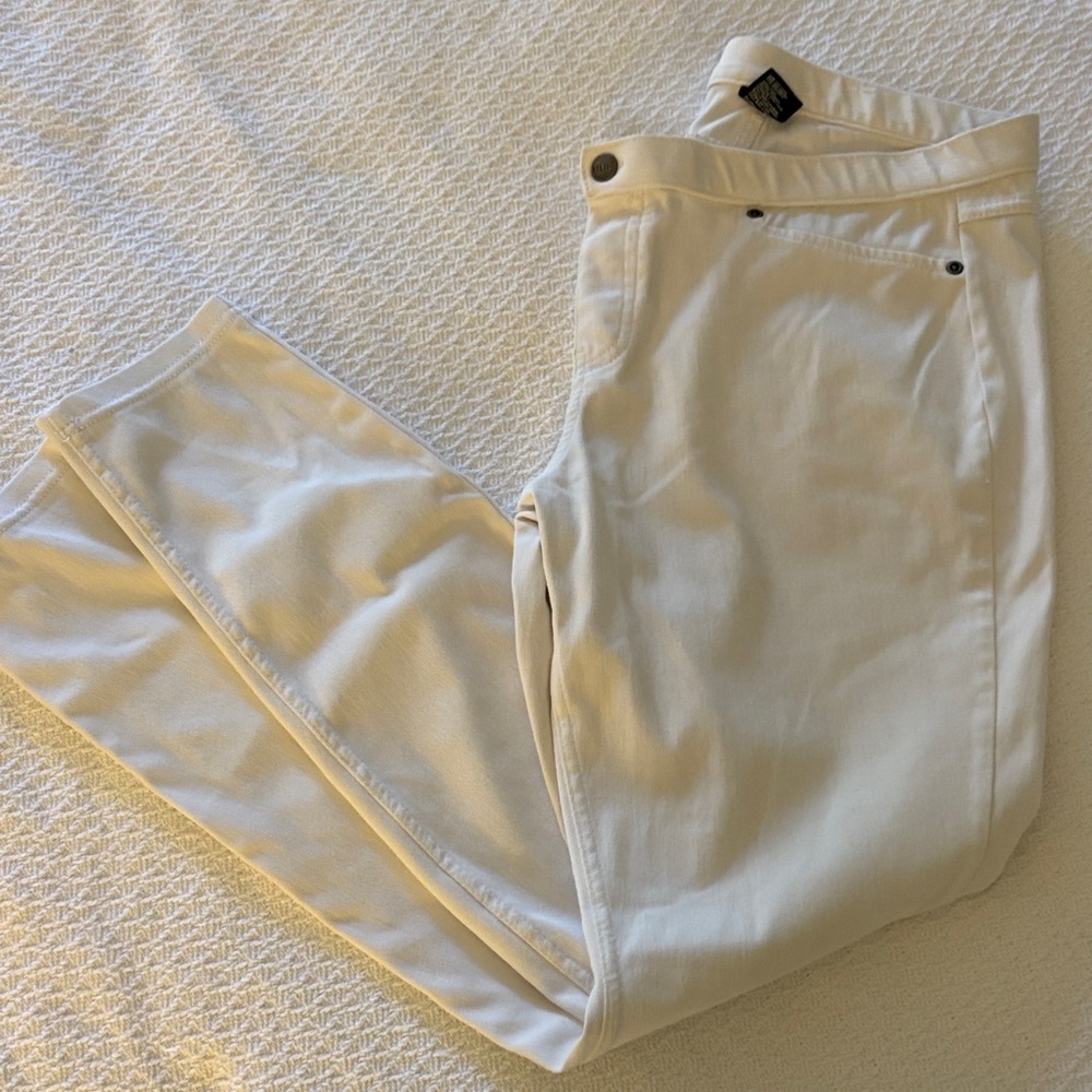 HUE Women's White Leggings